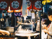 摆摊可以摆脱贫困吗?